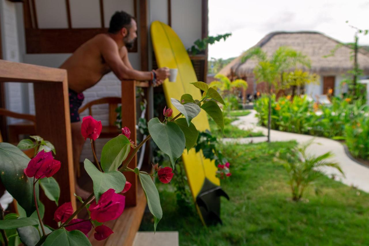 Driftwood Lombok Hotel Selong Belanak Exterior photo