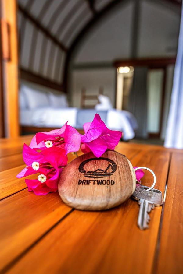 Driftwood Lombok Hotel Selong Belanak Exterior photo